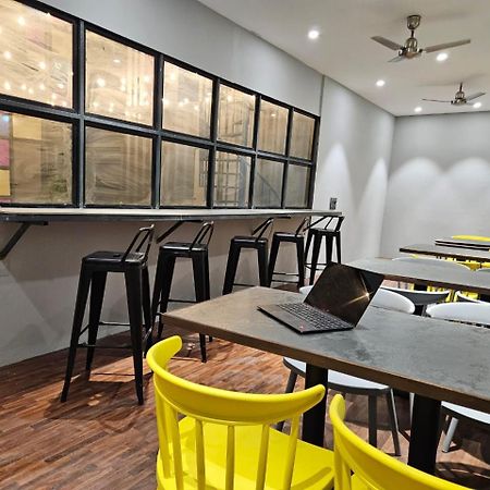 Coliwo Deux - Chandan Nagar Pune Exterior photo